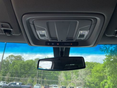 Used 2022 GMC Sierra 3500 SLE w/ SLE Convenience Package image 21