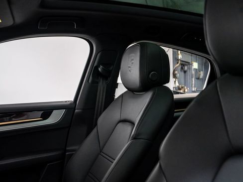 Certified 2026 Porsche Cayenne Coupe AWD/4WD image 30