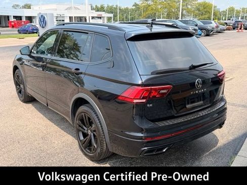 Certified 2023 Volkswagen Tiguan SE R-Line FWD image 2