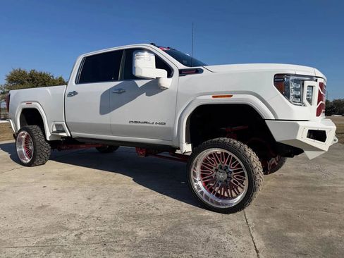 Used 2020 GMC Sierra 2500 Denali w/ Denali Ultimate Package image 1