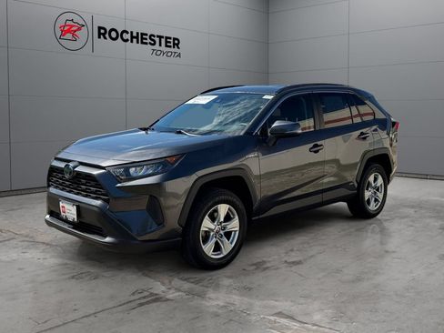 Certified 2019 Toyota RAV4 LE AWD/4WD image 7