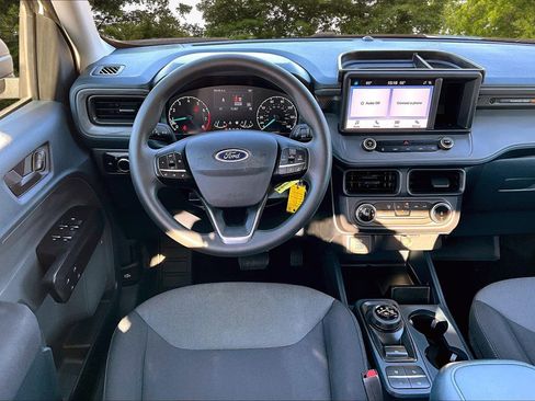 Used 2024 Ford Maverick XL image 9