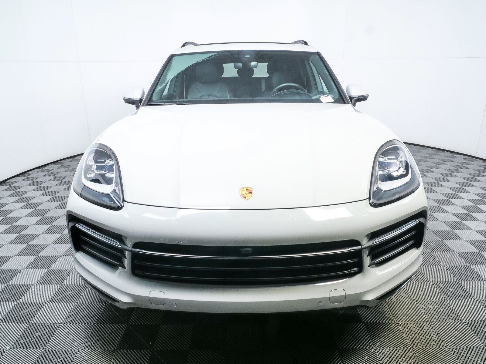 Used 2023 Porsche Cayenne Platinum Edition AWD/4WD image 36