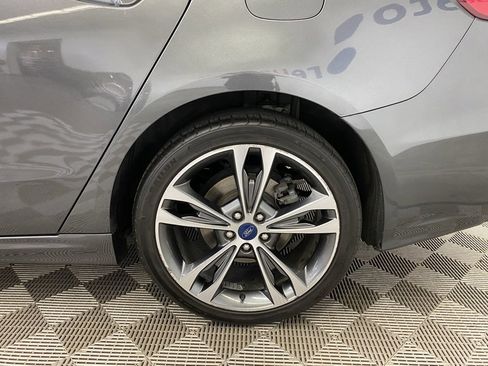 Used 2020 Ford Fusion Titanium image 13