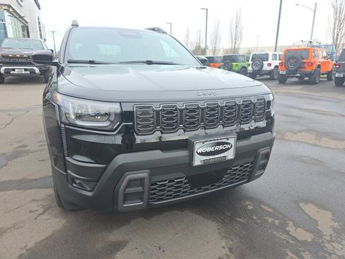 New 2026 Jeep Cherokee Laredo image 8