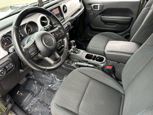 Used 2021 Jeep Wrangler Unlimited Islander image 9