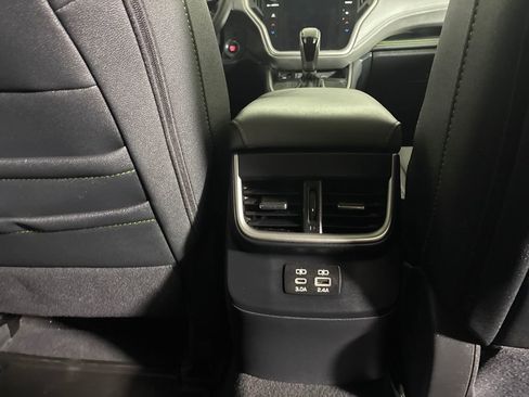 Used 2024 Subaru Outback Onyx Edition AWD/4WD image 30