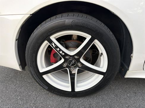 Used 2005 Pontiac Grand Prix GTP w/ Sport Package FWD image 8