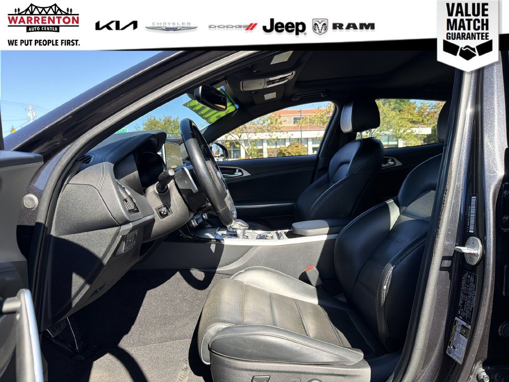 Used 2019 Kia Stinger GT2 AWD/4WD image 13