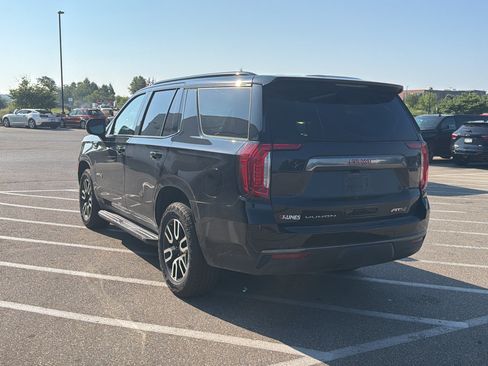 Used 2023 GMC Yukon AT4 AWD/4WD image 3