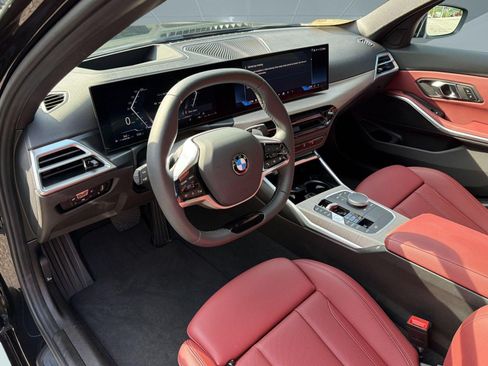 Used 2025 BMW 330i Sedan RWD image 4