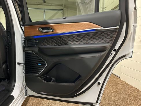 New 2026 Jeep Grand Cherokee L Summit image 15