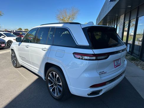 Used 2022 Jeep Grand Cherokee Overland w/ Luxury Tech Group IV image 5