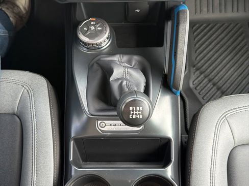 Used 2024 Ford Bronco Black Diamond image 24