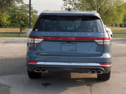 New 2026 Lincoln Aviator 2WD image 4