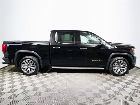 Used 2025 GMC Sierra 1500 Denali image 9
