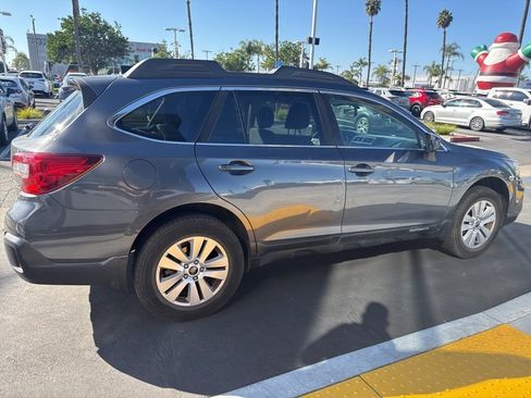 Used 2019 Subaru Outback 2.5i Premium image 24