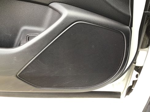 Used 2021 Honda Accord Touring image 25