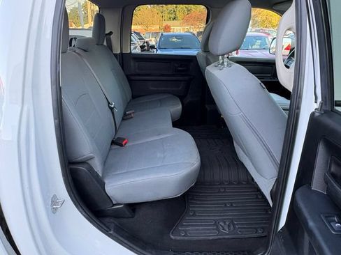 Used 2018 RAM 2500 Tradesman w/ Chrome Appearance Group AWD/4WD image 42