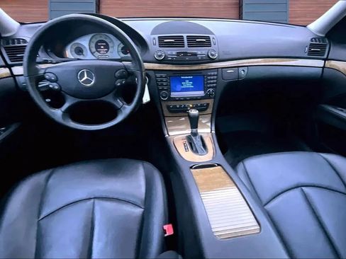 Used 2008 Mercedes-Benz E 350 E 350 Sedan 4D image 15