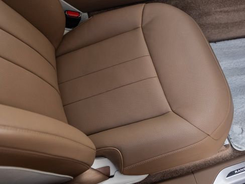 Used 2022 Land Rover Range Rover SV image 47