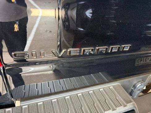 Used 2026 Chevrolet Silverado 1500 Custom w/ LPO, Dark Essentials Package RWD image 10