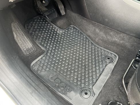 Used 2019 Jeep Compass Trailhawk image 15