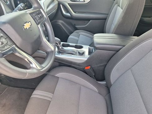 Used 2025 Chevrolet Blazer LT FWD image 18