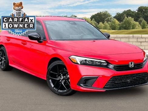 Used 2024 Honda Civic Sport image 2