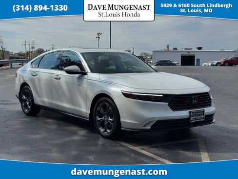 Used 2023 Honda Accord EX image 1