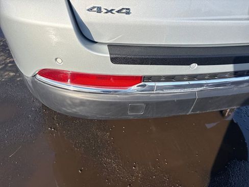 Used 2023 Jeep Grand Cherokee Limited image 9