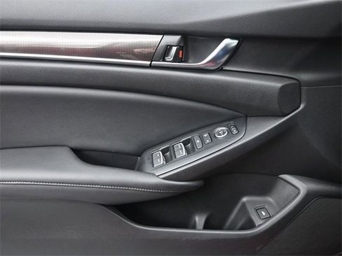 Used 2021 Honda Accord Sport image 26