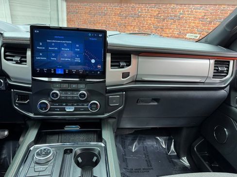 Certified 2024 Ford Expedition Timberline image 17