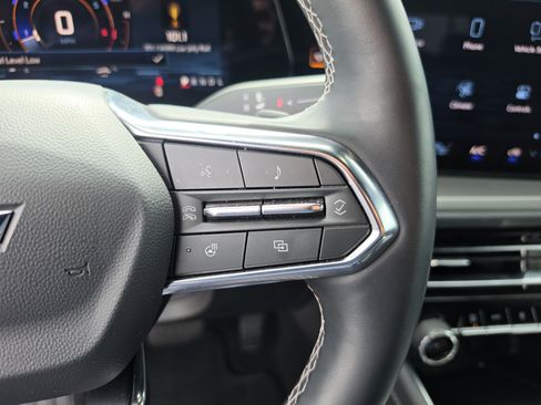 Certified 2026 Chevrolet Traverse LT FWD image 23