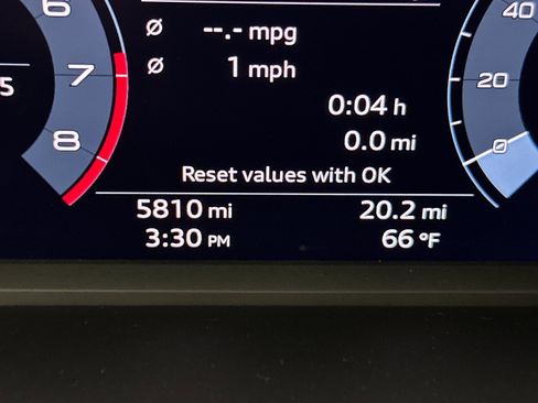 Used 2025 Audi Q3 2.0T Premium w/ Convenience Package image 22