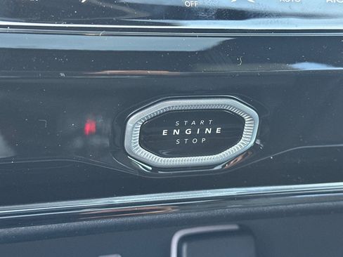 New 2026 Jeep Grand Cherokee 4WD image 22