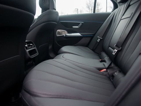 Certified 2025 Mercedes-Benz E 350 4MATIC Sedan image 27