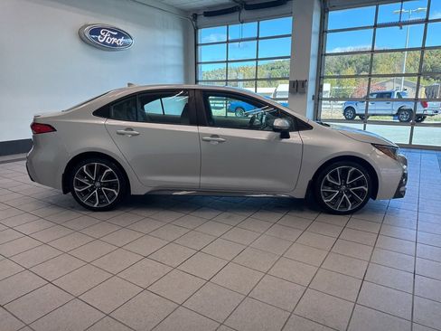 Used 2020 Toyota Corolla SE image 12