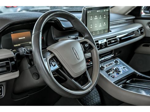 Used 2021 Lincoln Aviator Reserve w/ Equipment Group 202A image 15