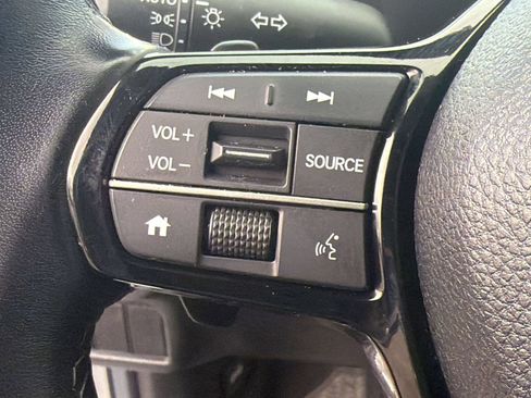 Used 2025 Honda Civic Sport image 17