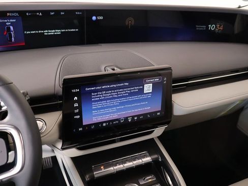 New 2026 Lincoln Nautilus Premier AWD/4WD image 5