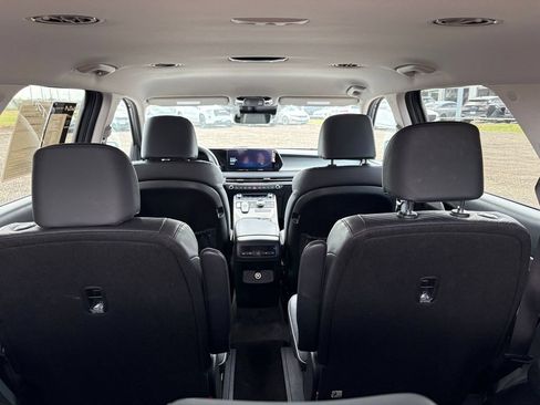 Used 2025 Hyundai Palisade SEL FWD image 15