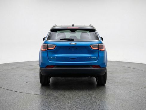 Used 2025 Jeep Compass Limited image 7