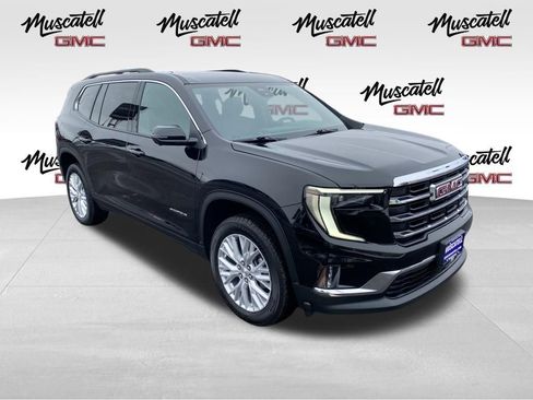 Used 2025 GMC Acadia Elevation w/ Elevation Premium Package image 3