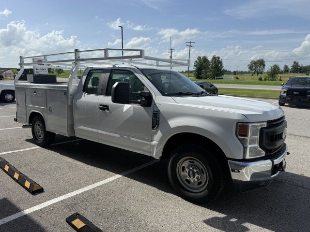 Used 2021 Ford F250 XL w/ STX Appearance Package RWD image 3
