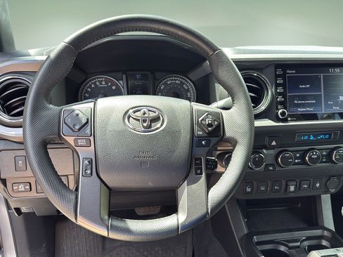 Used 2021 Toyota Tacoma TRD Off-Road w/ Technology Package AWD/4WD image 19