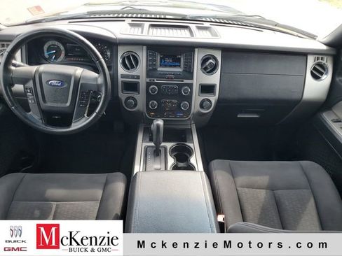 Used 2017 Ford Expedition XLT AWD/4WD image 27