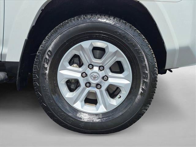 Used 2023 Toyota 4Runner SR5 Premium w/ Moonroof Package AWD/4WD image 24