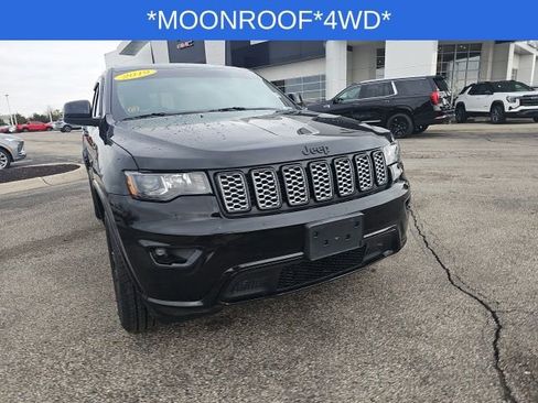 Used 2019 Jeep Grand Cherokee Altitude AWD/4WD image 4