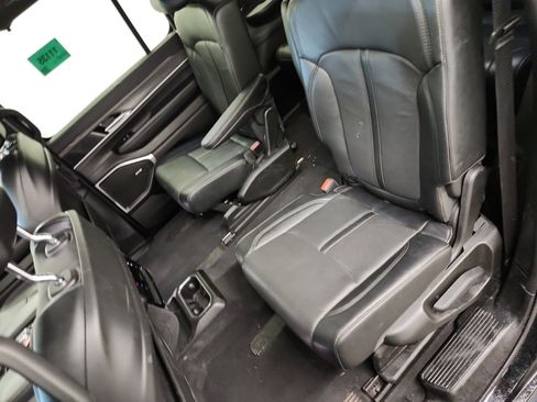 Used 2023 Jeep Wagoneer Series II w/ Convenience Group I image 13